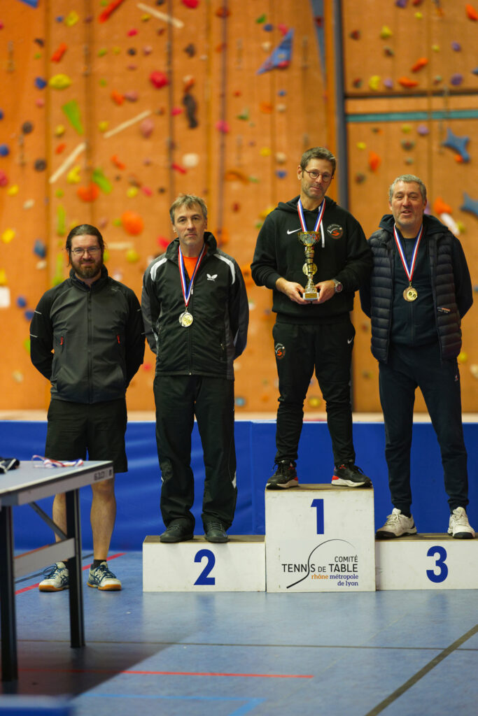 2324_RL-Veterans_Podium_V2_MESSIEURS