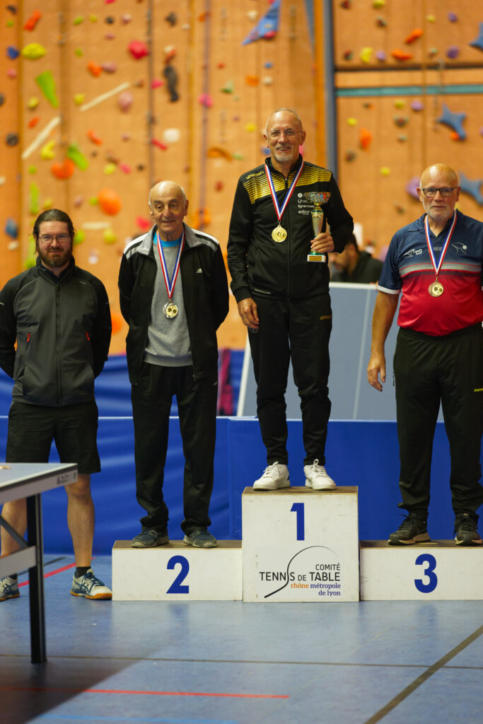 2324_RL-Veterans_Podium_V4_MESSIEURS
